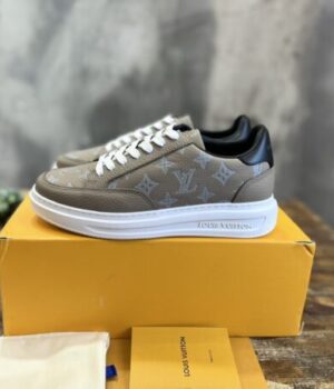 LV SNEAKER