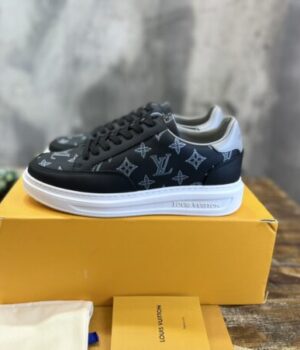 LV SNEAKER