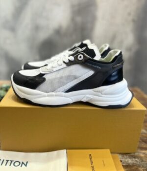 LV SNEAKER
