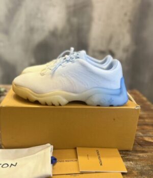 LV SNEAKER