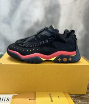LV SNEAKER
