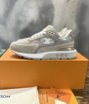 LV SNEAKER