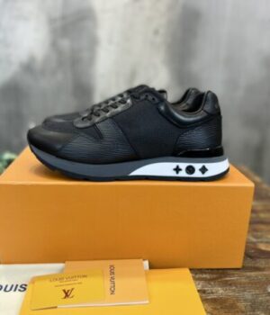 LV SNEAKER