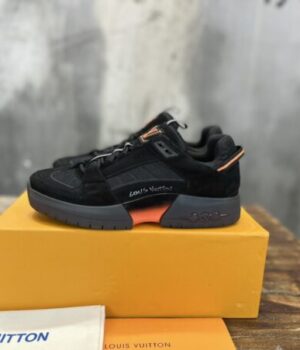 LV SNEAKER