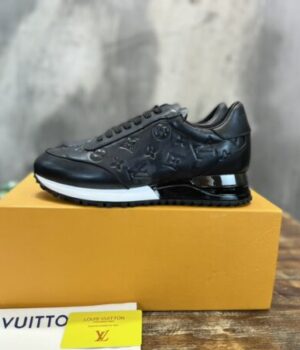 LV SNEAKER