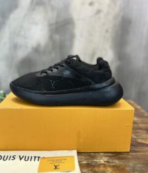 LV SNEAKER