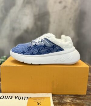 LV SNEAKER