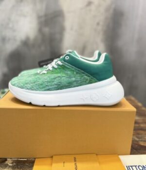 LV SNEAKER
