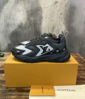 LV SNEAKER