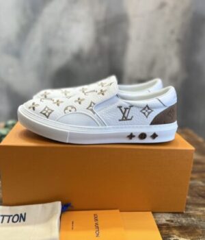 LV SNEAKER