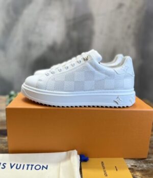 LV SNEAKER