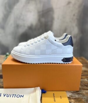 LV SNEAKER
