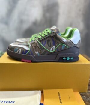LV SNEAKER
