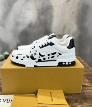 LV SNEAKER