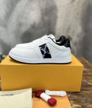 LV SNEAKER