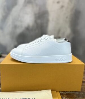 LV SNEAKER