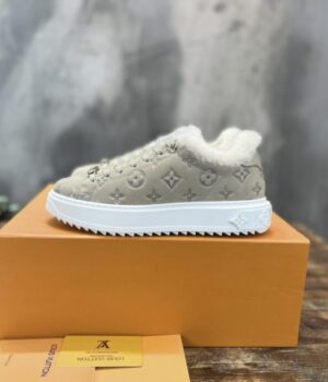 LV SNEAKER