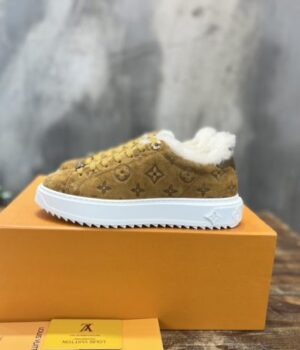 LV SNEAKER