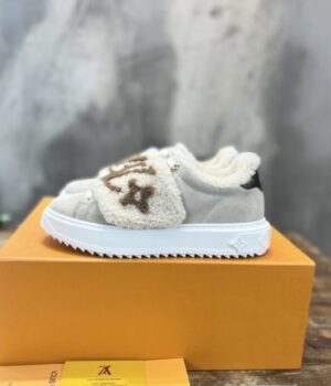 LV SNEAKER