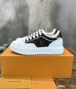 LV SNEAKER