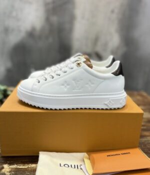 LV SNEAKER