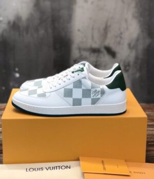 LV SNEAKER