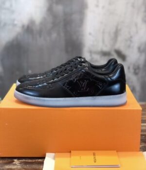 LV SNEAKER