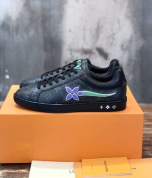 LV SNEAKER