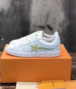LV SNEAKER