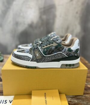 LV SNEAKER