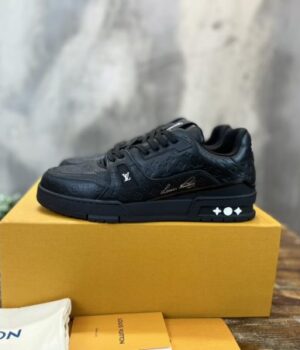 LV SNEAKER