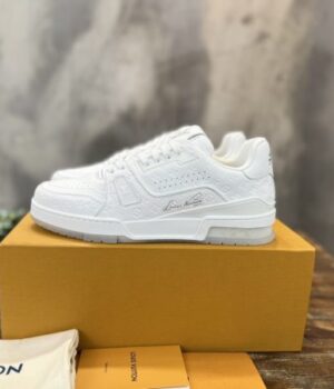LV SNEAKER