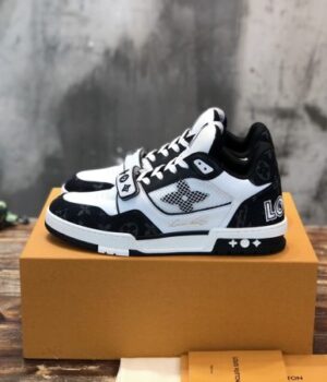 LV SNEAKER