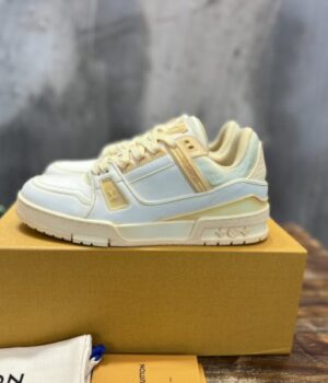 LV SNEAKER
