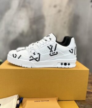 LV SNEAKER