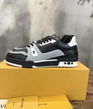 LV SNEAKER