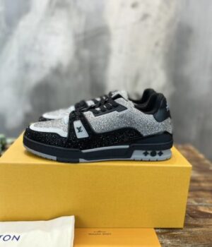 LV SNEAKER
