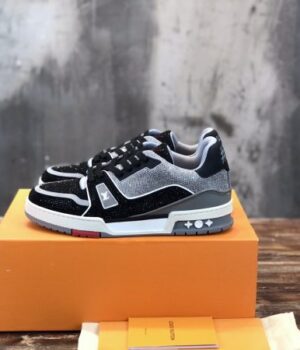 LV SNEAKER