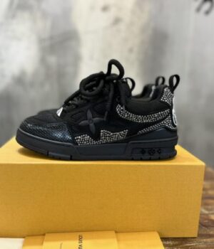 LV SNEAKER