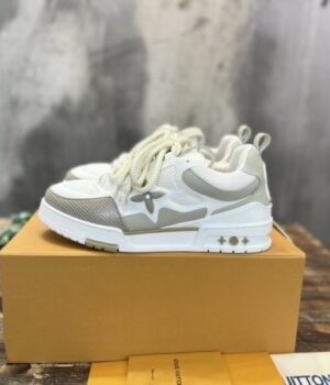 LV SNEAKER