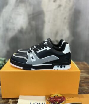 LV SNEAKER