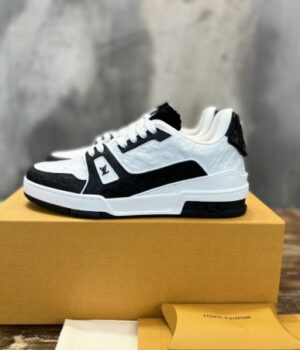 LV SNEAKER
