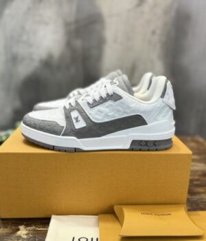 LV SNEAKER