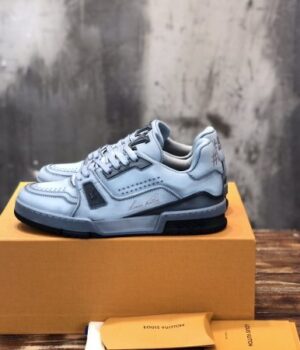 LV SNEAKER