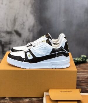 LV SNEAKER