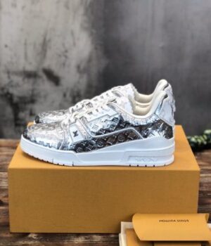 LV SNEAKER