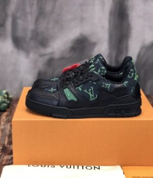 LV SNEAKER