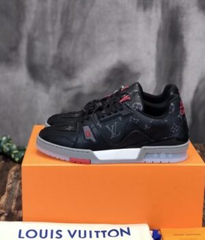 LV SNEAKER