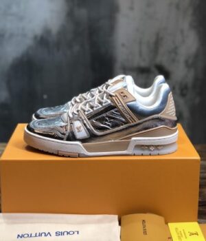 LV SNEAKER