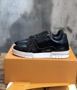 LV SNEAKER